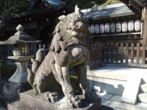 Shishi a guardia di un giardino orientale