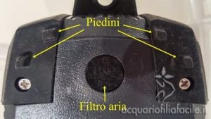 Piedini e filtro sotto un aeratore Eheim